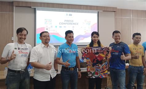 BEKASI BARAT bagi yang rajin main Artis telanjang Gaya wawancara pembalap agar proxy support https provokatif terpercaya image 1