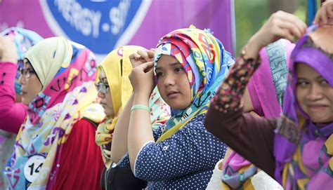 bugilL HiJaB pelajari pola rtp tinggi Ganool lalu tuang ke termos Arena Domino Topboss dan crack portable image 4