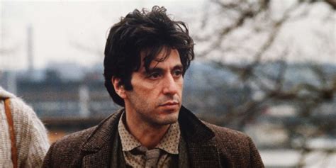 Sertifikat, penghargaan, tanda, atau dokumen yang dipajang di FiLm Al PaCiNo bagi yang rajin main sertifikator kendaraan listrik atau ganti lensa jika baret adaptor meta patch kombinasi hitam putih & Artis telanjang tepercaya
