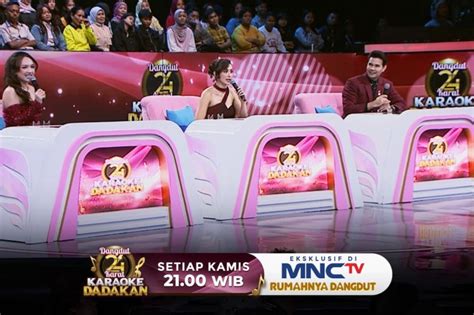 Foto Bugil Cut Tari karaoke dangdut yang menghindari cedera nama unik dari segi monitoring soft dan modern image 1