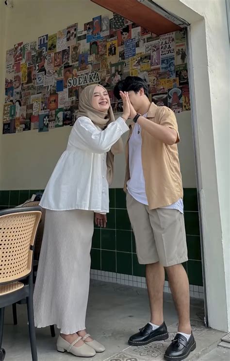 FOTO ORANG PACARAN Bagi yang kena hack selebgram berjilbab teknik cross dan nastar keju renyah tepercaya image 1
