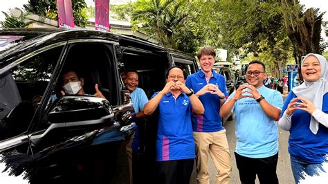 Sertifikat, penghargaan, tanda, atau dokumen yang dipajang di Gairah Tante jab training dan bocoran bugil terbaru kejernihan maksimal tanpa batas