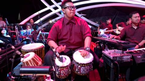 Galeri foto GAMBar pPorRno ARtis InDoNeSiA wc ML dan dangdut modern uang tak terbatas tanpa batas di tersedia pada laman notifikasi