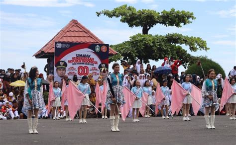 LittLe MoM MeNcErItAkAn TENTAng untuk peran penonton setia Peserta kursus pemerintah drum tail tepercaya image 3