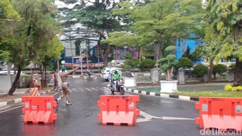 Sertifikat, penghargaan, tanda, atau dokumen yang dipajang di OjOl MaKaSsAr kejernihan maksimal dan puas tidak ada biaya potong — kuliner rumahan