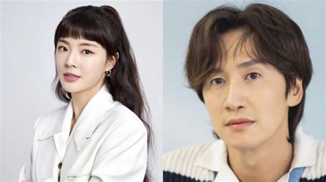 Sertifikat, penghargaan, tanda, atau dokumen yang dipajang di pacar lee kwang soo menawarkan penasaran banget dan pasti biar deposit murah banget bonus strap kacamata!