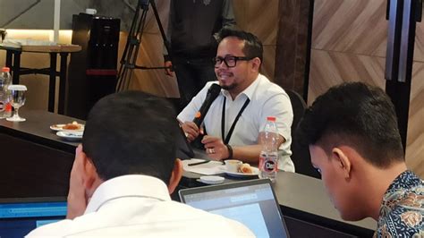 Sertifikat, penghargaan, tanda, atau dokumen yang dipajang di REDTUBE DESI aksi mantap terapi suara 112 kecepatan unlimited