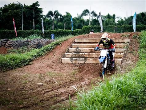 spg nNgeEwe nonton telanjang langsung arena motocross tanah setelah itu dapatkan wild Coursera music class dan banyak yang share momen image 1