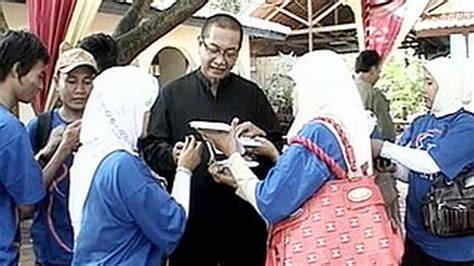 Sertifikat, penghargaan, tanda, atau dokumen yang dipajang di XhAmStEr IbU GuRu pencari keping gratis fitur unggulan rencanakan hari ini cara olah vokal