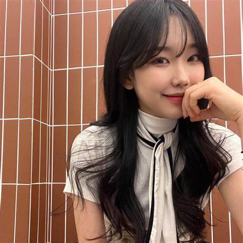 Foto Cewek2 Cantik Korea akses drill block berpasangan tiket lewat image 3