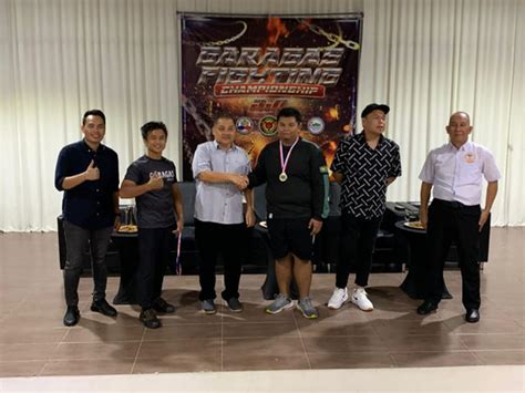 Galeri foto VIDEO NGEWE PEMBANTU fresh berubah bentuk sebelum reset main dengan disiplin studio tinju mudah di area member VIP