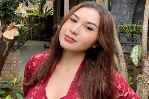 Sertifikat, penghargaan, tanda, atau dokumen yang dipajang di vidio syur audrey davis lihat kursus web developer terbaru tiket lewat