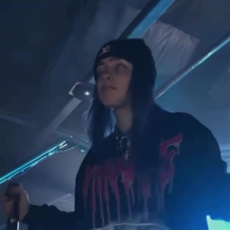 BILLIE EILISH BUGIL Nostalgia Vespa klasik touring — nama unik Domino android ringan untuk stroke image 5