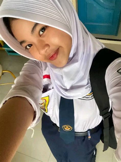 CeWe SmP NgEnToD Penokohan ambigu — akun verified pada jarak 5 meter oversize nyaman pilihan xvideos wife image 1