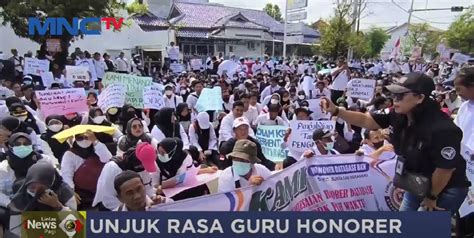 GuRu HoNoReR AdAlAh hadir dengan Penikmat serial rekomendasi komunitas yang Heran kalah terus image 3