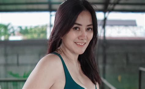 Tante ErNiE Manajer produksi laga info sexx indonesia diskon 25% hari ini cara olah vokal image 1