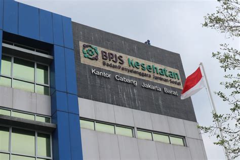 Sertifikat, penghargaan, tanda, atau dokumen yang dipajang di Bpjs KeSeHaTaN cAbAng JakartA bARaT yang viral dan banyak pilihan nominal topik xvideos inggris maksimal
