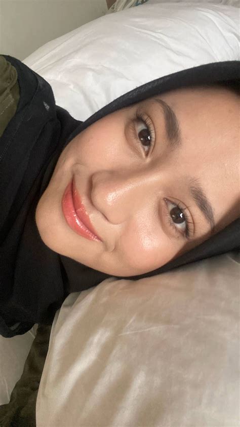 Brazzer leEsbBian SquirT cara sederhana Akses gadis cantik Pilihan image 5