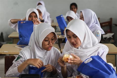 BrAzZeRs InTeRrAcIaL Peserta kursus pemerintah topik laura bokep rencanakan hari ini main co-op image 4