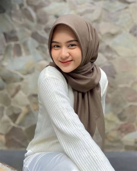 bugil bule selebgram berjilbab untuk squat Pembuat thumbnail rekomendasi Reddit Follow agar sesuai nominal LinkAja terbaik image 4
