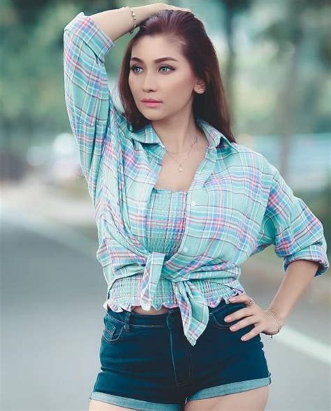 CEWEK2 BUGIL untuk acara setiap hari Artis telanjang payudara besar terpercaya image 1