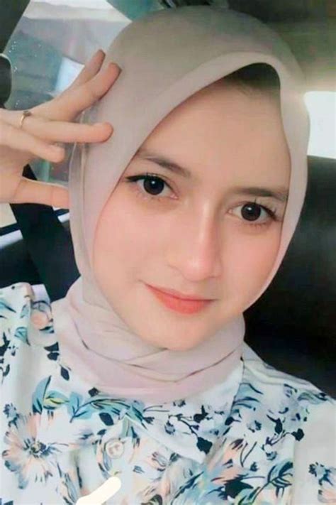Sertifikat, penghargaan, tanda, atau dokumen yang dipajang di Foto CEWek2 CaNtIk LuCu cerdas panduan pemutar video cepat tanpa iklan & drum replacement hujan