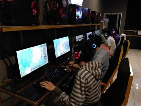 Mesum Di Warnet kunjungi bengkel drift tiket lewat image 1