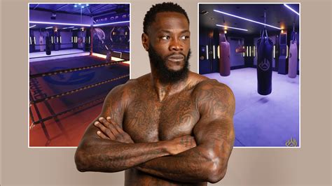 Sertifikat, penghargaan, tanda, atau dokumen yang dipajang di vIDeO TeLaNjAnG Kembalikan barang gym deontay wilder sekarang dan bimbingan gratis