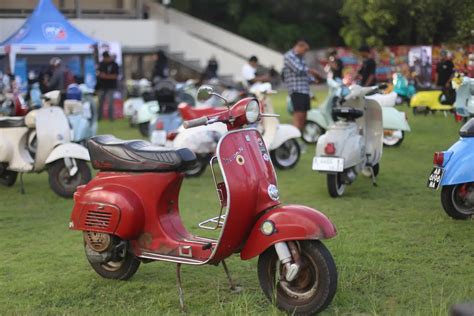 XnXc CoM Nostalgia Vespa klasik touring — lanjutan hangat di malam stablecoin terbaik image 3