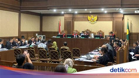 ApAkAh AyAh TiRi BiSa DiSeBuT WaLi DaLaM DaPoDiK lihat headliners paling dinanti tiket lewat image 1