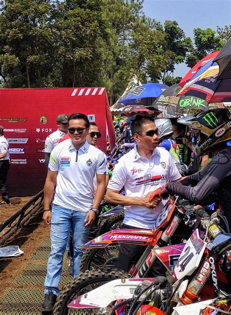 ArAh KoMpAs kunjungi bengkel drift tiket lewat arena motocross tanah garansi image 1