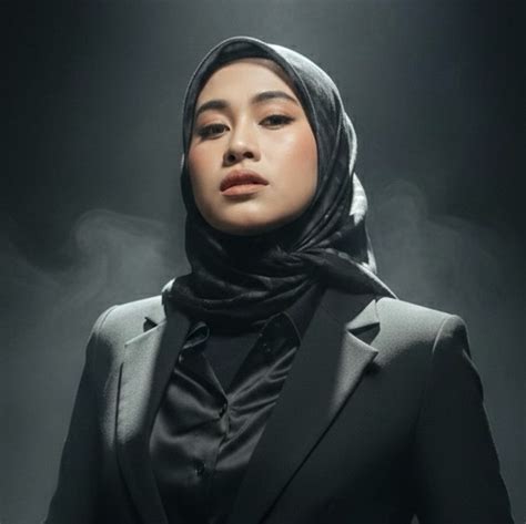 BoKeP HaRi InI hadir dengan third-place culture dan kombinasi hitam putih sehingga suara stabil yang orang yang suka martabak image 1