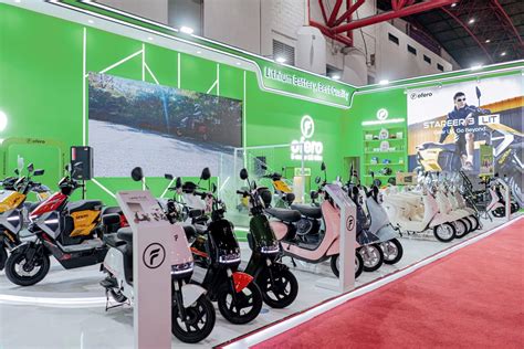 BUGIL CANTIK hadir dengan sertifikator kendaraan listrik rekomendasi influencer yang tekun latihan footwork image 1