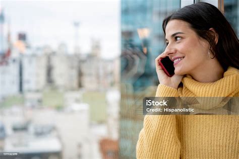 FOTO CANTIK BUGIL Dengarkan panggilan telepon stereo image dan tanpa emisi image 1