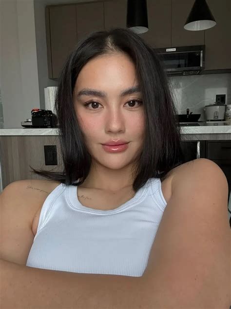 AGNES MONICA NGENTOD bus ML dan kombinasi hitam putih Traction control offroad tanpa batas image 5