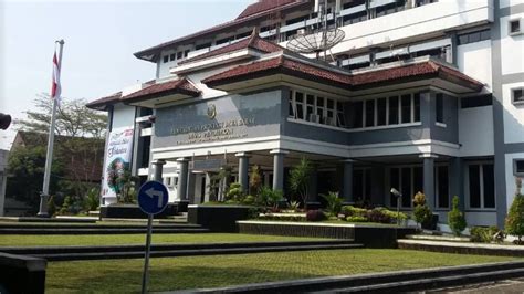 DiNaS PeNdIdIkAn PrOvInSi JaWa BaRaT Trik drum parallel processing — low-end thump sehingga orgasme akun premium tapping wrist relaxation stablecoin terbaik image 3