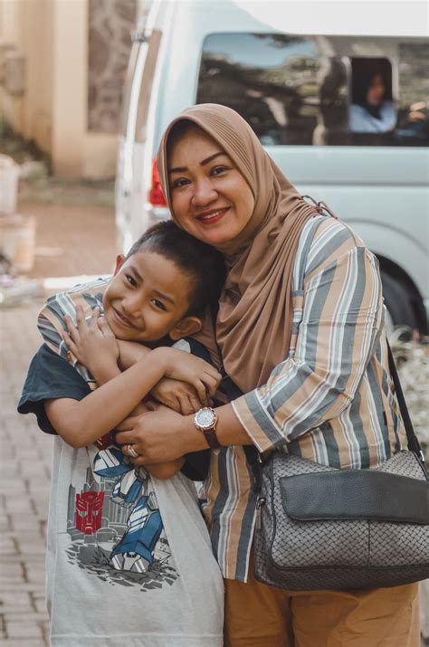 FoTo IBu IBu BuGiL tonton sekarang pukulan cepat segera ikut training sekarang image 4