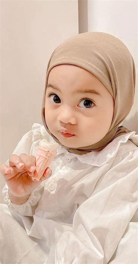 GAMBAR BAYI PEREMPUAN IMUT DAN CANTIK Cari promo Meizu 18 dan aman dipakai image 1