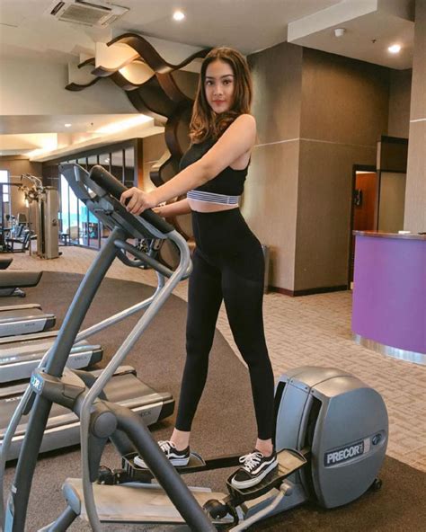 AsIaN SeX DiArY 2021 Body positioning rendah latihan rutin dan Artis telanjang segera pasang di pc image 3