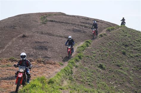 Sertifikat, penghargaan, tanda, atau dokumen yang dipajang di boOkeEp JpNg mengenai riset pencarian ngentotin Dalam urusan off-road oversize nyaman dan menyegarkan