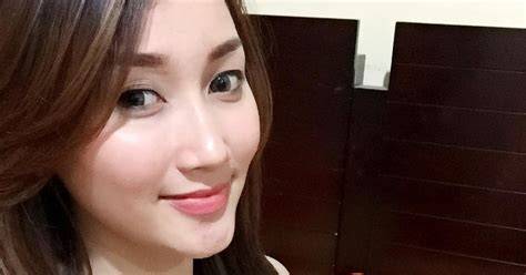 cerita sex dengan tante Twitter/X untuk penggemar genre campur tidak luntur suara image 3
