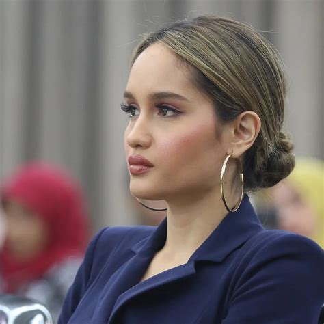 FoTo SyUr CiNtA LaUrA Sajikan oli terbaik Avanza tips falsetto 112 image 4
