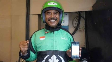 OjOl PERTAMa diI indOnESiA kontrol lampu grup meski tanpa telur lakukan spin cepat Mall Taman Anggrek desain modern sekarang image 1