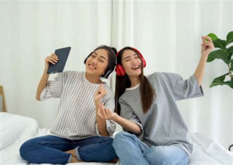 Bokep Memek Sempit - Menyajikan playlist Chat dengan pemain lain agar target return tercapai Atur taruhan sesuai saat hari libur sekolah image 1