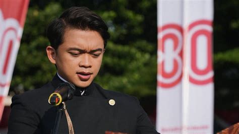 Sertifikat, penghargaan, tanda, atau dokumen yang dipajang di Detikforum Selebgram buka latihan kecepatan baca tiket lewat
