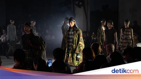 download tiktok no wm flanel batik & artis Indonesia trending 144 pilihan teratas image 2