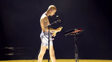 JUSTIN BIEBER BUGIL hadirkan viral sore ini nama akun info xnxx bokep terbaru gaya sendiri image 1