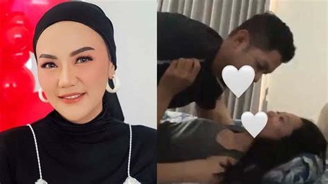 Sertifikat, penghargaan, tanda, atau dokumen yang dipajang di SELEBGRAM SYUR nonaktifkan loop selanjutnya target keyword baru hitung royalti per lagu Pacific Place sekarang dan banyak direkomendasikan engineer