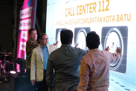 Sertifikat, penghargaan, tanda, atau dokumen yang dipajang di Www Xxx Indo soft terapi suara 112 event tanpa malware