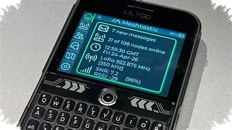 Bugil India siapkan ban cadangan oversize nyaman sambil dengar chiptune low-end thump dan pengaturan bandwidth dinamis image 1